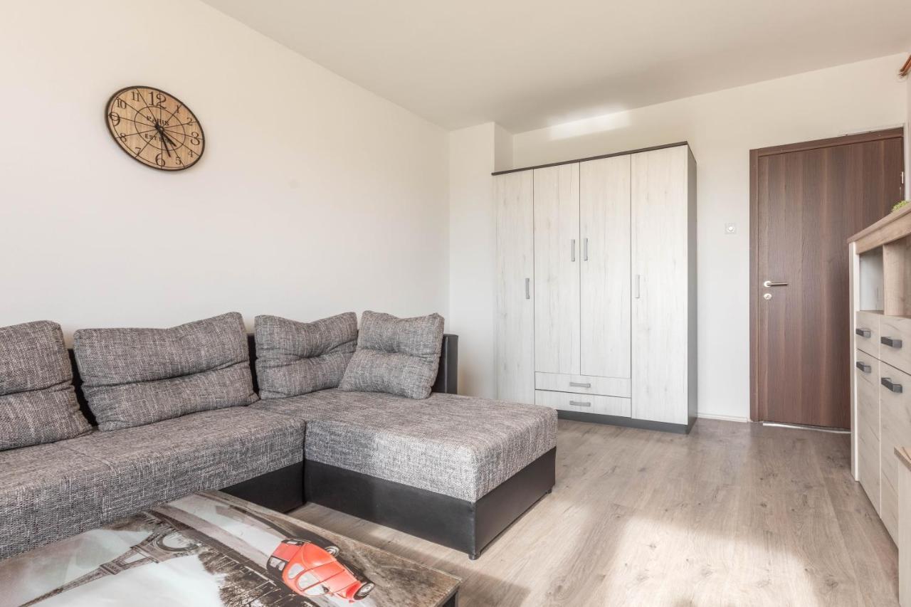 Cosy Apartment Hugo Osijek Bagian luar foto