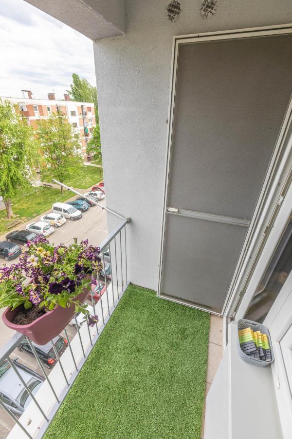 Cosy Apartment Hugo Osijek Bagian luar foto